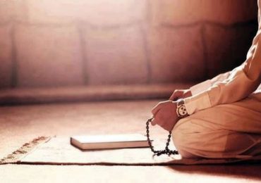 Keutamaan Berdzikir setelah Sholat Fardhu