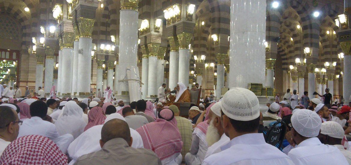 Bahaya Membubarkan Kegiatan Pengajian Islam