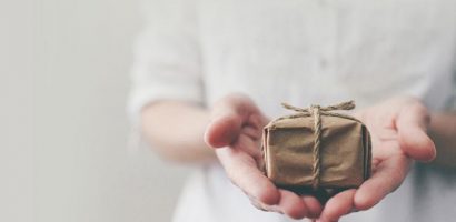 9 Poin Penting Sebelum Anda Bersedekah