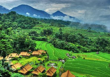 NAMANYA JUGA BERSANDAR KEPADA MANUSIA