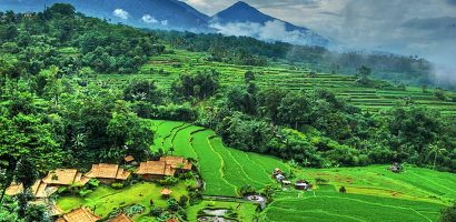 NAMANYA JUGA BERSANDAR KEPADA MANUSIA