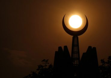 Pesan untuk seorang yang sudah dan yang belum mengisi 10 hari terakhir Ramadhan dengan ibadah.