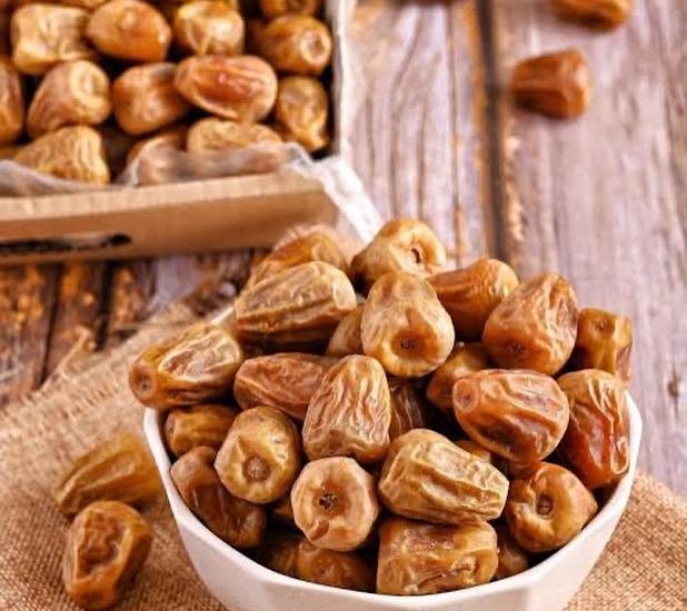 Sahur Dengan Tamr dan Berbuka Dengan Ruthob